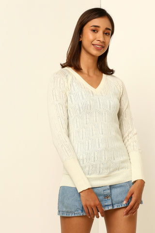 V-neck sweater with long sleeves